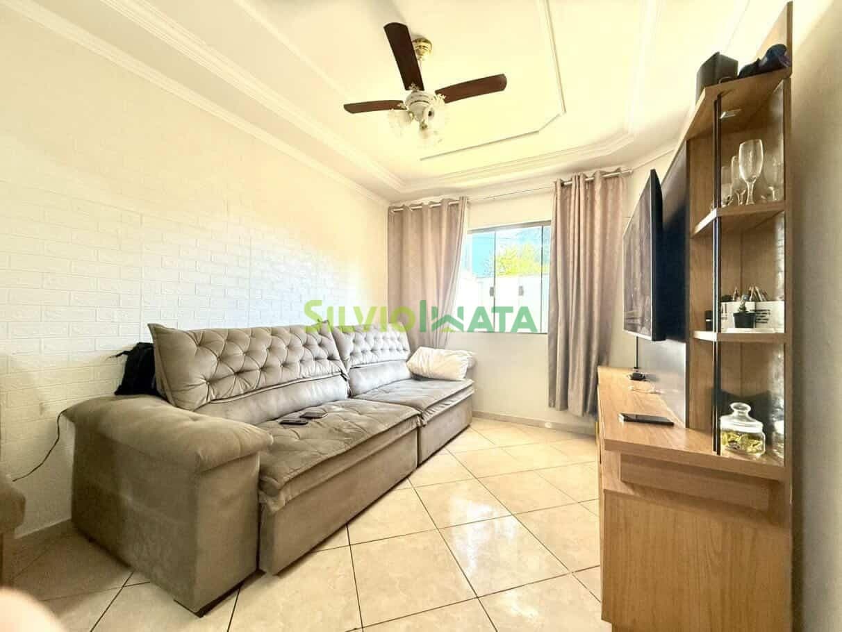 Casa a venda no bairro Parque Hortência - Maringá/PR